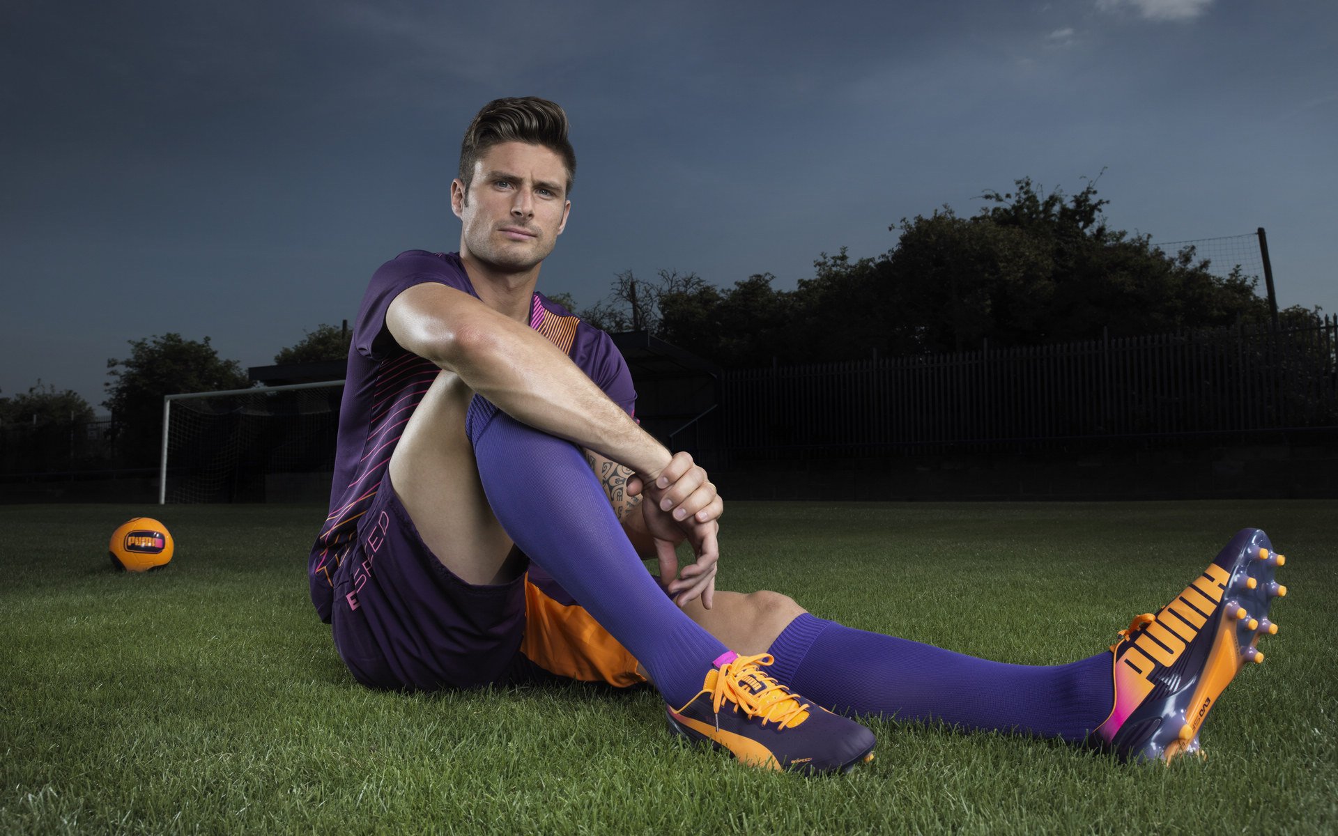 _温布尔登草地赛场发生惊天逆转，年轻球员闪耀全场_，温布尔登冠军